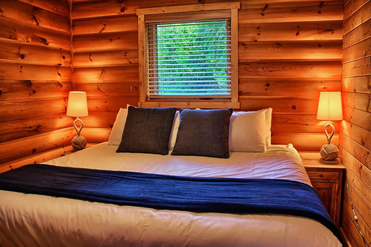 Wild Renfrew Seaside Cottages Port Renfrew Exteriör bild